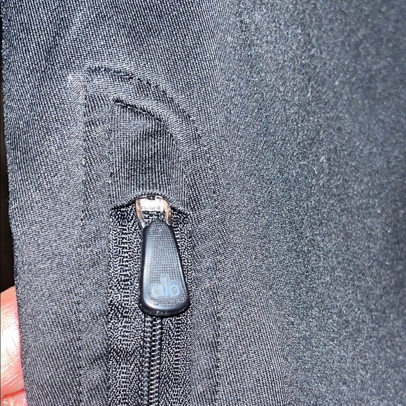 ALO Yoga Black Hoodie - Picture 8 of 9